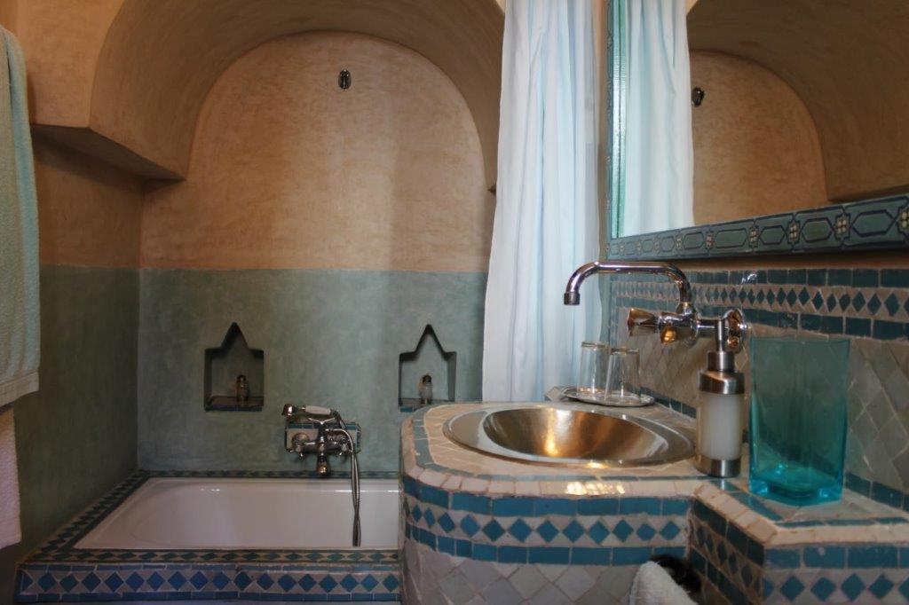 Dar Manara - Orange Blossom bathroom